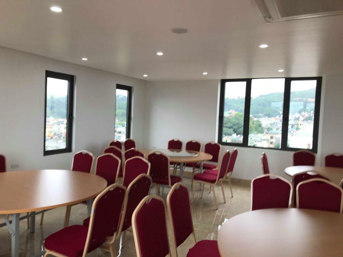הלונג Lex Hotel מראה חיצוני תמונה