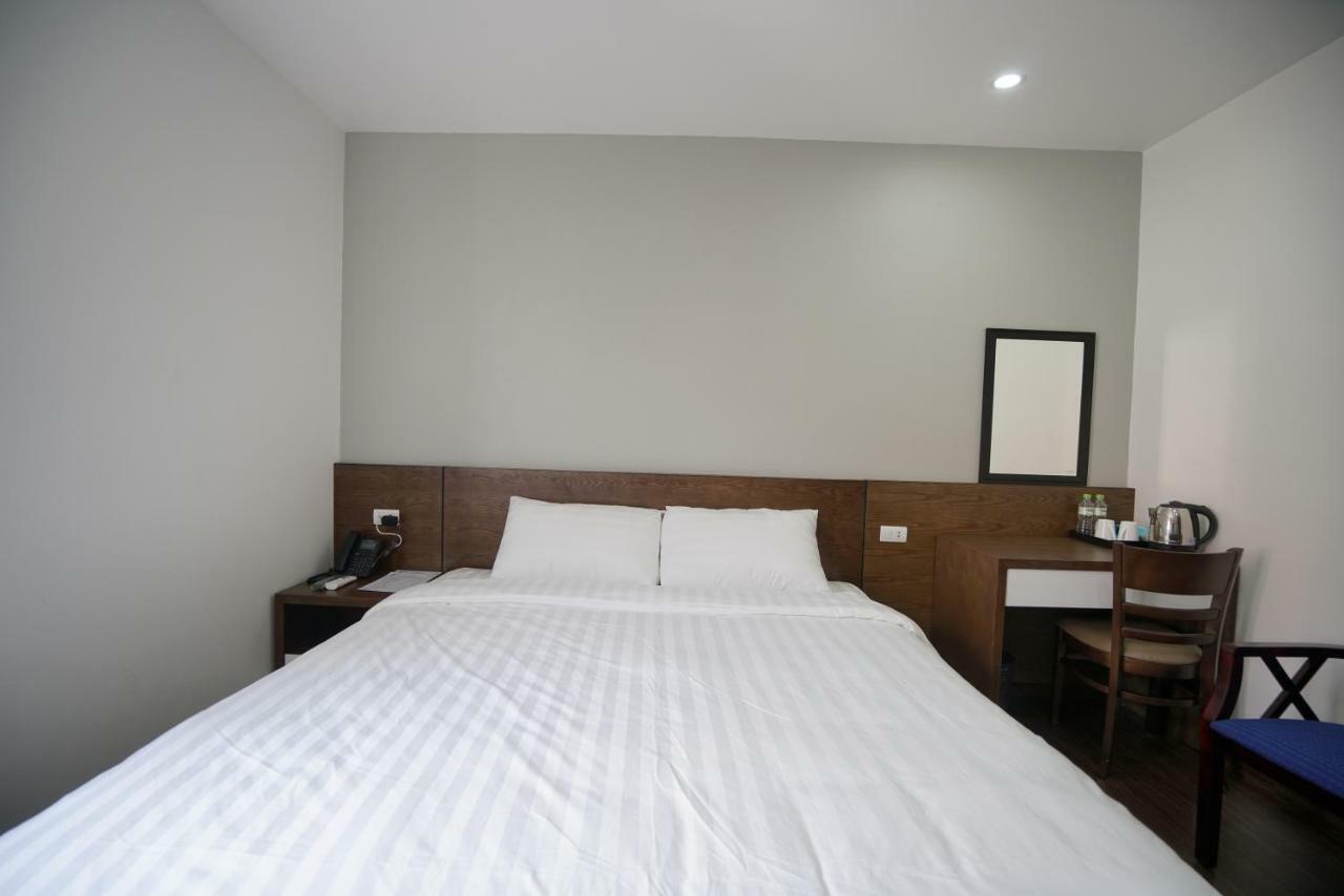 הלונג Lex Hotel מראה חיצוני תמונה