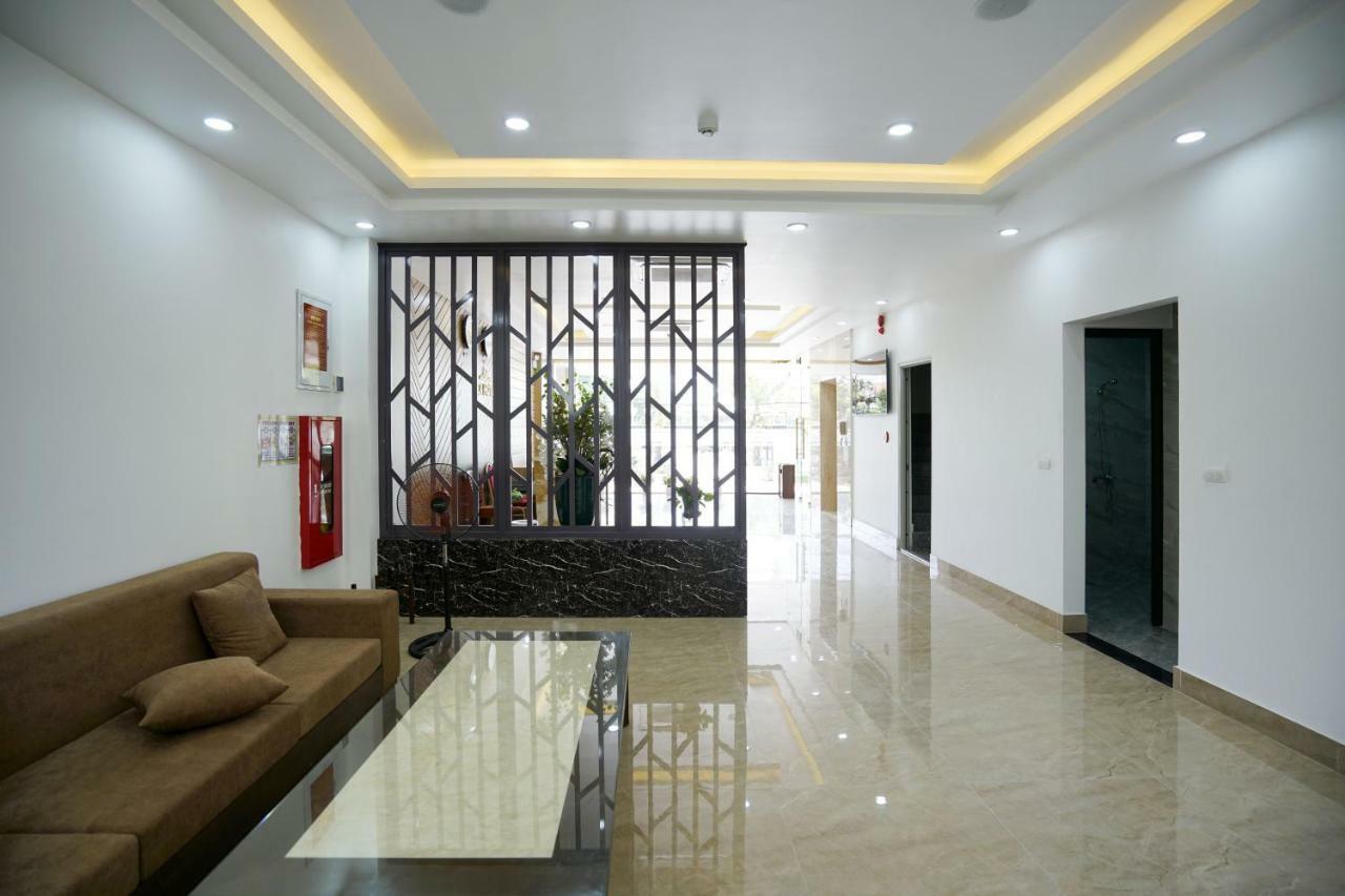 הלונג Lex Hotel מראה חיצוני תמונה