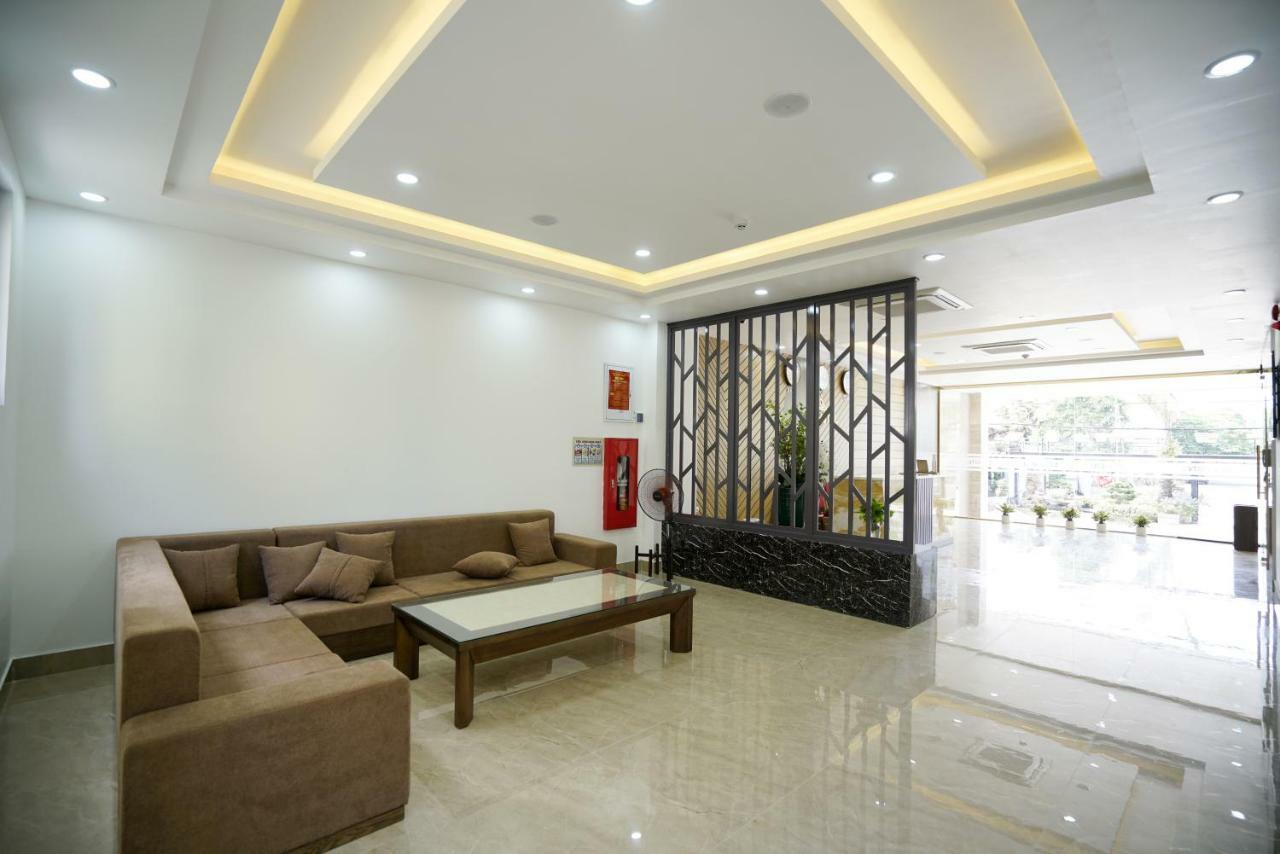 הלונג Lex Hotel מראה חיצוני תמונה